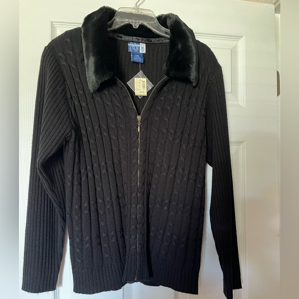 Venezia Black Sweater, NWT, size 14-16